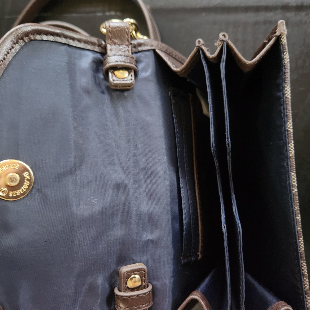 Elegant Brown Leather Bag